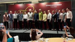【GE2025】在国会大厦宴款卸任行动党议员 黄总理：他们作出巨大贡献